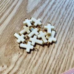 アクセサリーパーツ　クロス 十字架　10個のサムネイル