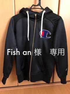 ♡ほぼ新品♡ Champion 裏起毛 あったか パーカー アウターのサムネイル