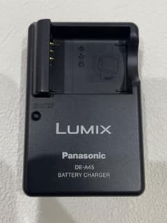 パナソニック 純正 充電器 DE-A45 LUMIXのサムネイル
