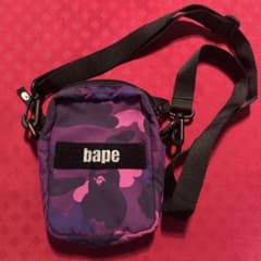 bape パープルピンク迷彩ショルダーバッグ - メルカリ