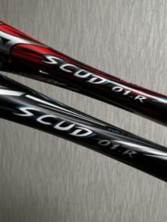 【超美品】２本セット　ミズノ　ソフトテニス　ラケット　スカッド01-R 1Uのサムネイル