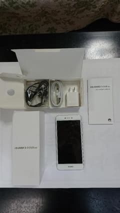 【国内版SIMフリー】中古  HUAWEI nova lite (White)のサムネイル