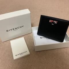 Givenchy 財布 カードケースのサムネイル