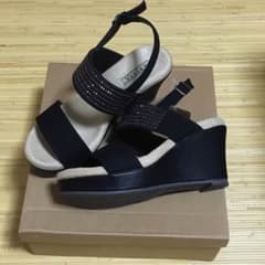 Vivianサンダルのサムネイル