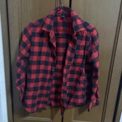 新品未使用　ユニクロ　UNIQLO　キッズ　長袖シャツ　140サイズ　チェック柄のサムネイル