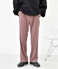 【美品】perushu ペルーシュ センタープレスフレアカラースラックスのサムネイル