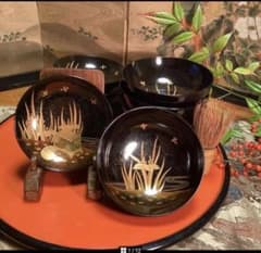 A1035 木製輪島塗　懐石道具　衝羽根に流水菖蒲　蒔絵　5客 A1061 木製輪島塗 懐石道具 衝羽根に流水菖蒲 蒔絵 2客 - メルカリ