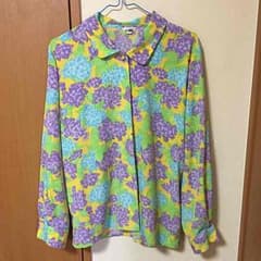 銀座マギー✳︎あじさい柄シャツ✳︎のサムネイル