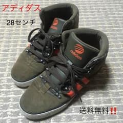 アディダス スニーカーのサムネイル