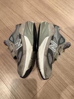 New Balance 990v6 グレー ベルト付きのサムネイル