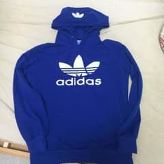 adidas 薄めのトレーナーのサムネイル