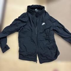 Nike ブラック ナイロンジャケットのサムネイル