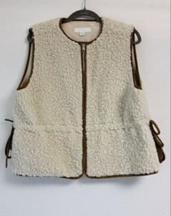 Zara フェイクシアリングベスト Lサイズのサムネイル