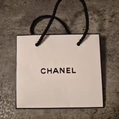 CHANEL ショッピングバッグ ホワイトのサムネイル