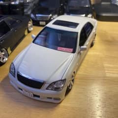 クラウン　プラモデルのサムネイル