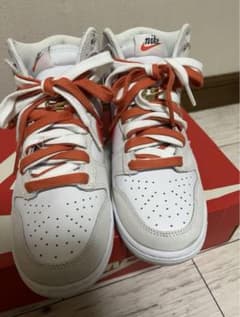 NIKE WMNS DUNK HIGH SEのサムネイル