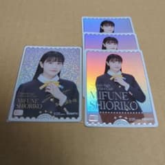 ラブカ 小泉萌香 三船栞子 PE+ サイン入り - メルカリ