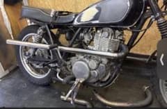 sr400 アップストレートマフラー　ヤマハ　1jr ハーレー　トラ sr400 アップストレートマフラー ヤマハ 1jr ハーレー トラ - メルカリ