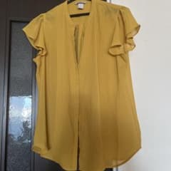 H&M プリーツブラウス イエロー 半袖のサムネイル