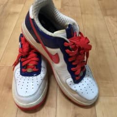 NIKE ナイキ スニーカーのサムネイル