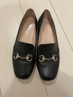 GUCCI ホースビット　ローファーのサムネイル