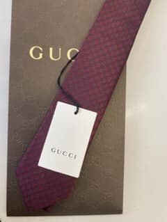 GUCCI ネクタイ　ワインレッドのサムネイル