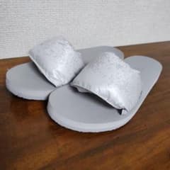 美品　ノースフェイス ヌプシ スライド サンダル グレー 【23】cmのサムネイル