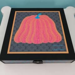 LOUIS VUITTON 草間彌生　 ルイ・ヴィトン　パズル　ケース　小物入れ LOUIS VUITTON 草間彌生 ルイ・ヴィトン パズル ケース 小物入れ