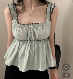 ペールグリーン フリル ノースリーブ トップスのサムネイル