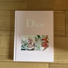 Dior BEAUTY ブックレットのサムネイル