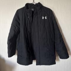 UNDER ARMOUR ブラックダウンコート YXLのサムネイル