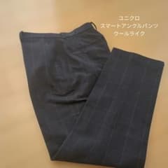 UNIQLO　スマートアンクルパンツ ウ ールライク　Mサイズ　ネイビーのサムネイル