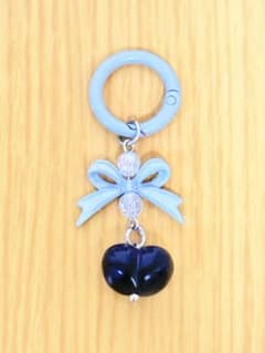 天然石アイスオブシディアンキーホルダー(ご入金確認あと即日発送可能)ハート型♡のサムネイル