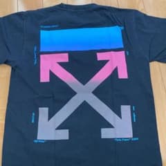 オフホワイトTシャツのサムネイル
