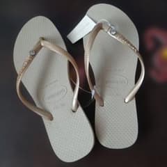 Havaianas ビーチサンダル ゴールド ビジュー付 35-36　23cmのサムネイル