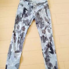 迷彩 パンツ 白系のサムネイル
