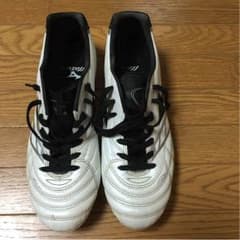 ☆のこのこ様  専用☆  ミズノ サッカースパイク幅広タイプ26.5㎝のサムネイル