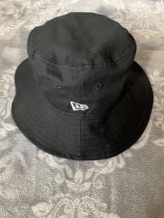 NEW ERA ブラック バケットハット YOUTH L/XLのサムネイル