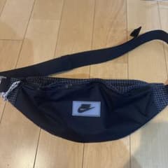 NIKE ボディバック　ウエストポーチ　チェック&ブラックのサムネイル