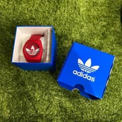 adidas 腕時計のサムネイル