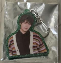 上村謙信　キーホルダー　クリスマス 上村謙信 アクリルキーホルダー クリスマス1 - メルカリ