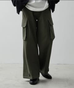 CLEL フレア　カーゴパンツ　オリーブ　カーキのサムネイル