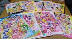 【さらに値下げ済み】《映画プリキュア》パンフレット等 ‪☆10冊セット☆のサムネイル