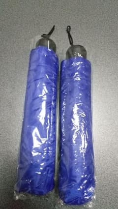 【新品】折りたたみ傘　ブルー　2個のサムネイル