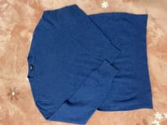 ユニクロ　カシミヤ100%セーターのサムネイル