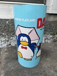 パピプペンギンズ　缶　傘立て　ヴィンテージ パピプペンギンズ 缶 傘立て ヴィンテージ - メルカリ