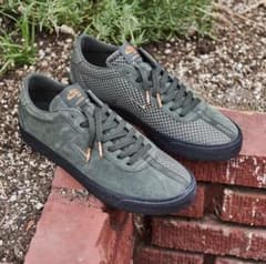 NIKE SB ブルイン ISO ISHOD WAIR 新品未使用のサムネイル