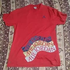 ジョーダンのtシャツのサムネイル