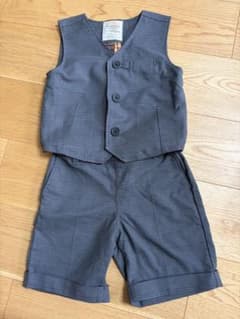 【おみやさま専用】キッズ ベスト ショートパンツ セットアップ 110cmのサムネイル