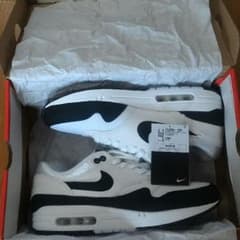 《24日まで限定価格》【新品・未使用品】NIKE  WMNS AIRMAX1のサムネイル